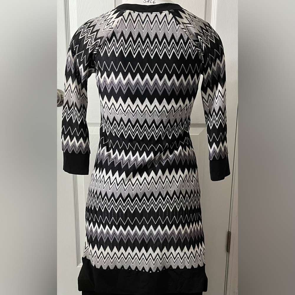 Rabbit Rabbit Rabbit Chevron Aztec Sweater Dress Size Small - Picture 2 of 4